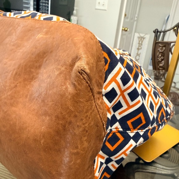 🥳 HOST PICK!!🥳  Tory Burch Diamond Pattern Tote - Brown and Blue - Picture 6 of 9